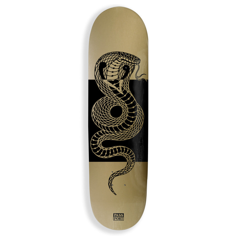 Pass Port Glory Hisses Skateboard Deck