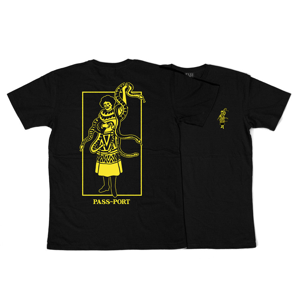 Pass Port Wild Women T-Shirt - Navy